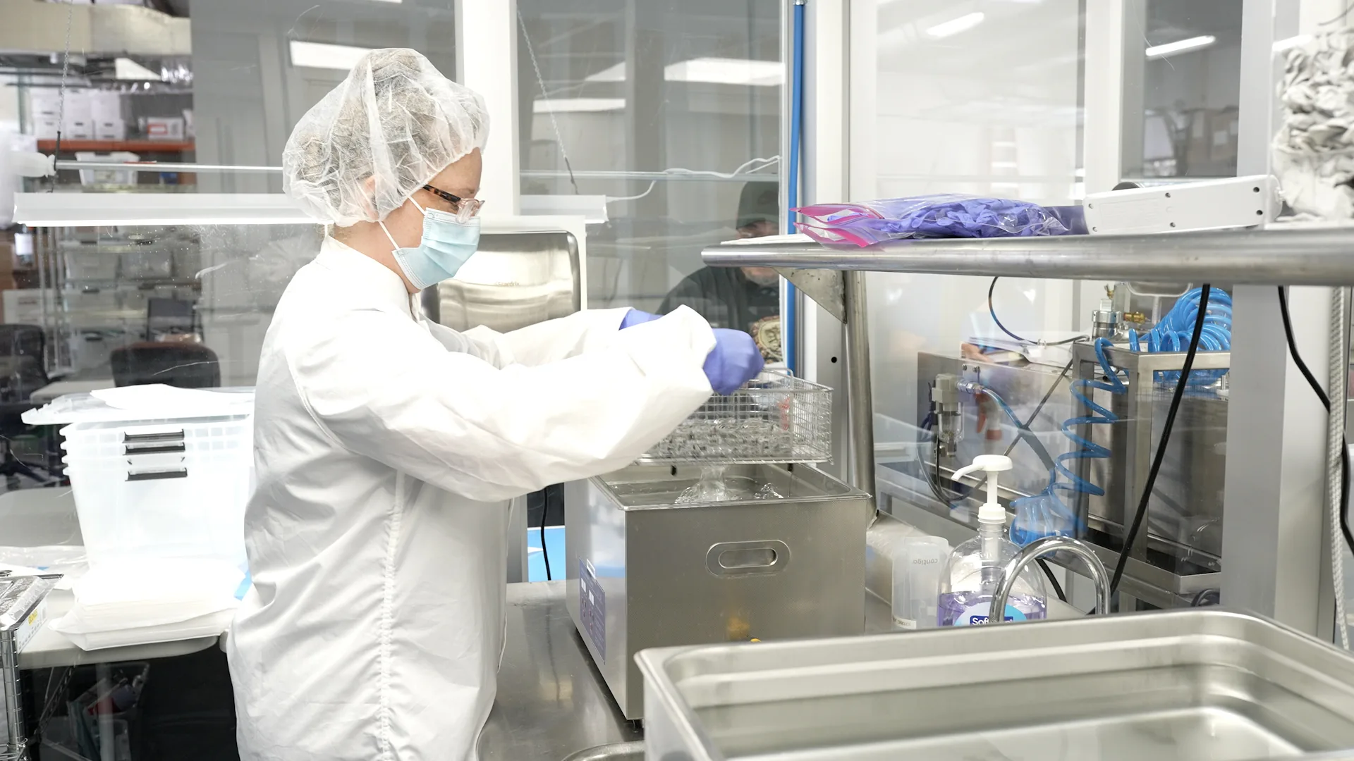 Medical device cleaning operations
